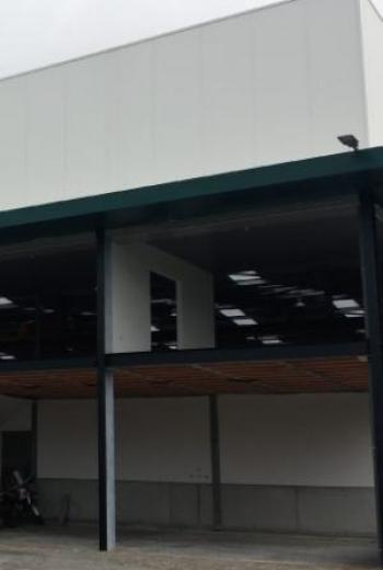 Pavillon Industriel Santo Tirso